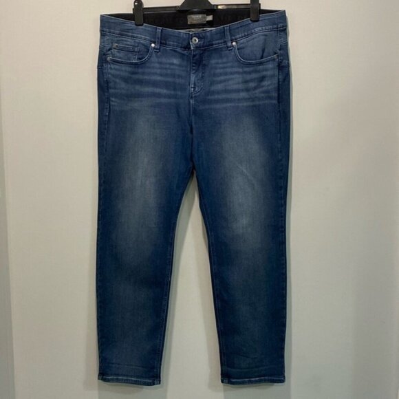 Torrid Bombshell Straight Jeans size 22R premium stretch. - Picture 2 of 14